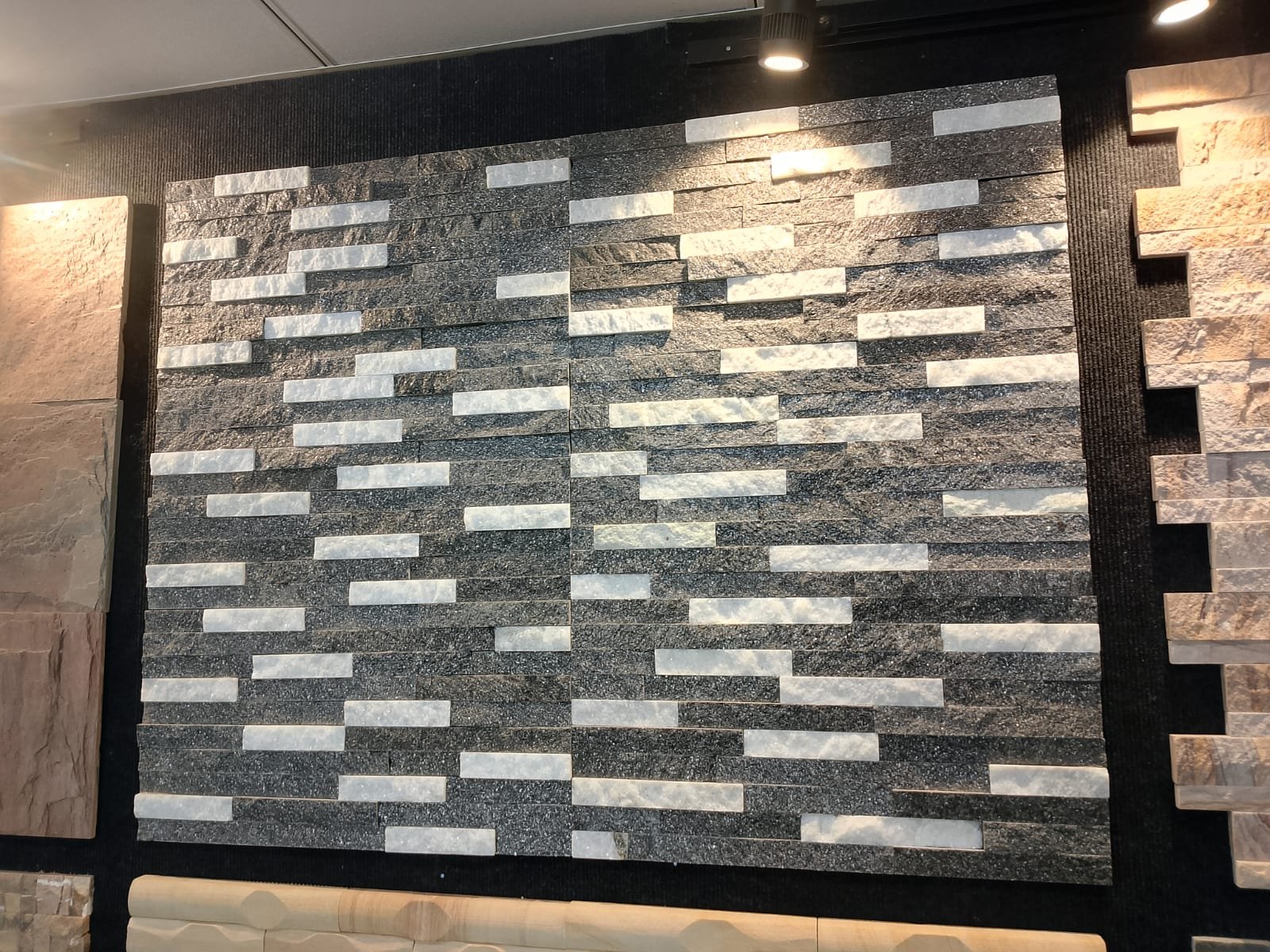 Black & White Speckled Ledgestone